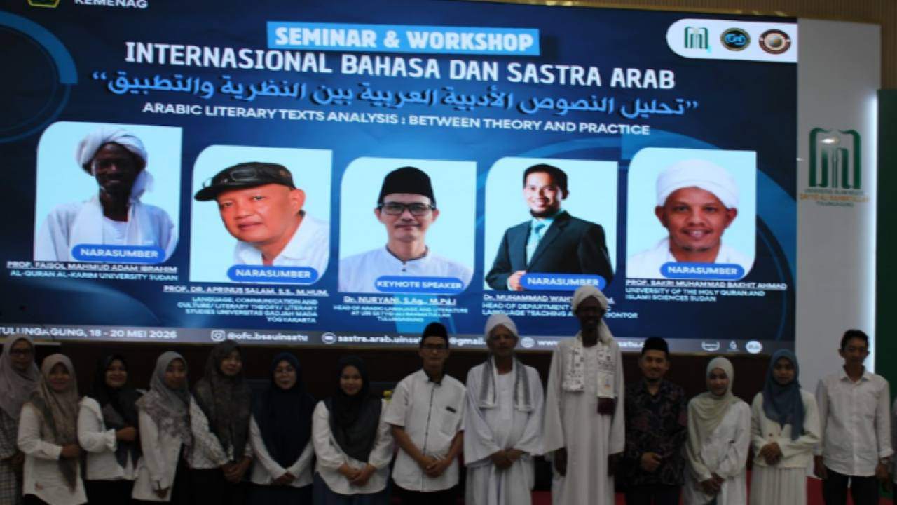 Mengkaji Analisis Teks Sastra Arab antara Teori dan Praktik, Prodi BSA Gelar Seminar Nasional-Internasional